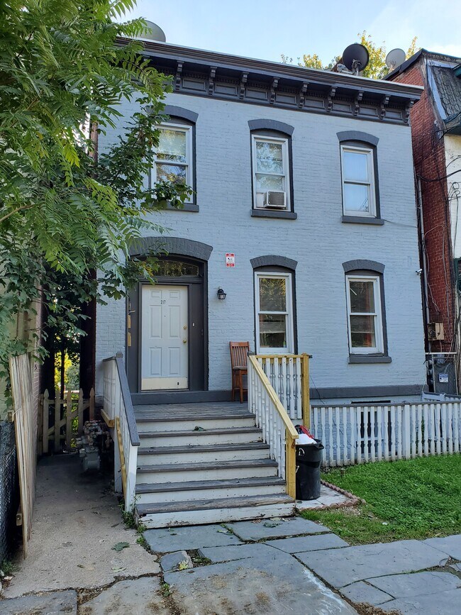 Foto del edificio - 217 3rd St
