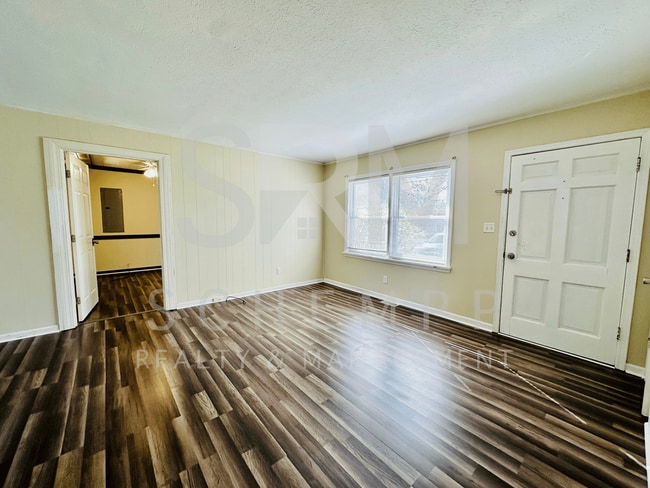 Building Photo - 710 Latimer Ave