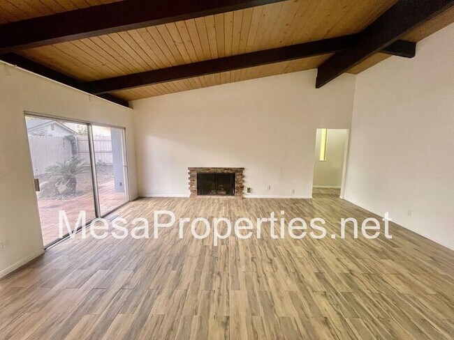 Foto del edificio - 10458 Alta Loma Dr