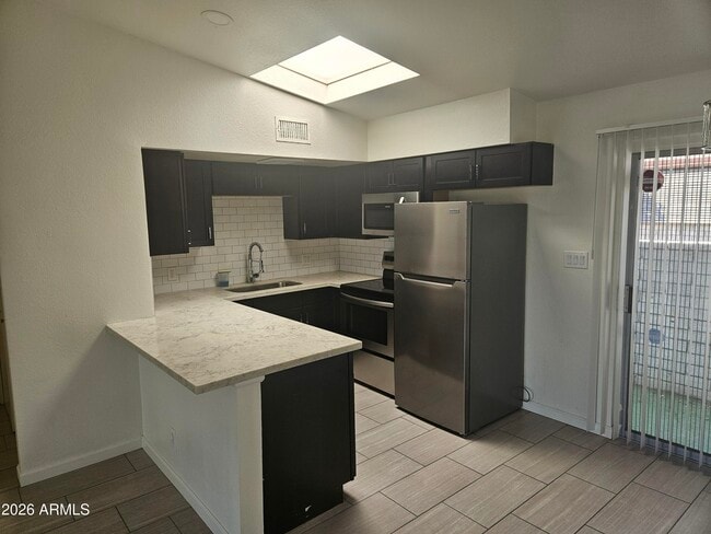 Building Photo - 2340 N 46th St