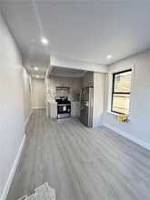 Building Photo - 2641 Harway Ave