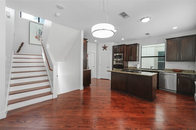 Foto del edificio - 2310 Webster St