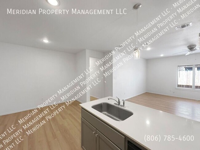 Foto del edificio - 5541 Itasca St