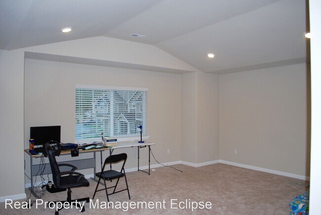 Foto del edificio - 3 br, 2.5 bath House - 25 159th PL SE