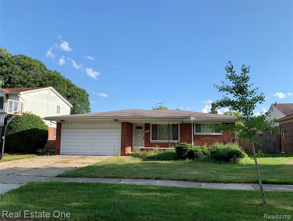 Primary Photo - 2292 Academy Dr