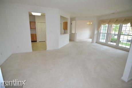 Foto del edificio - 2507 Amber Orchard Ct W