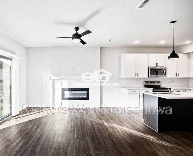 Foto del edificio - 3652 NE Marissa Ln