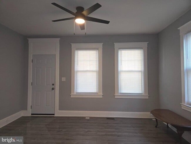 Building Photo - 2911 Markley Ave