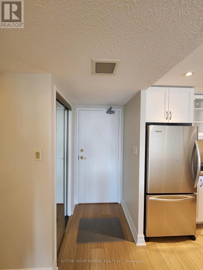 Photo du bâtiment - 30 Fashion Roseway