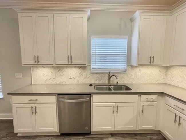 Building Photo - 505 Johnson Street, Valparaiso, FL 32580