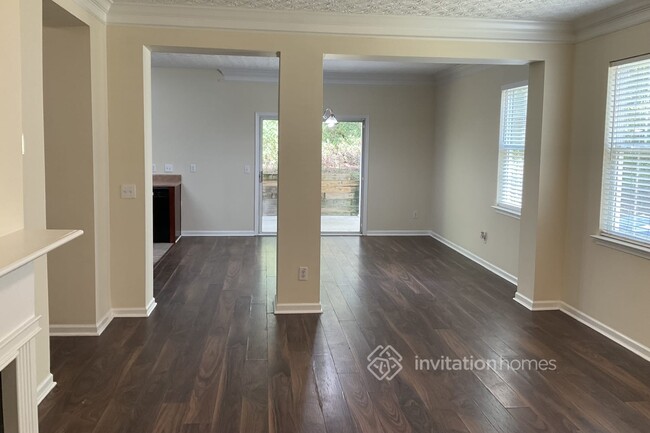 Building Photo - 174 Silver Fox Trl