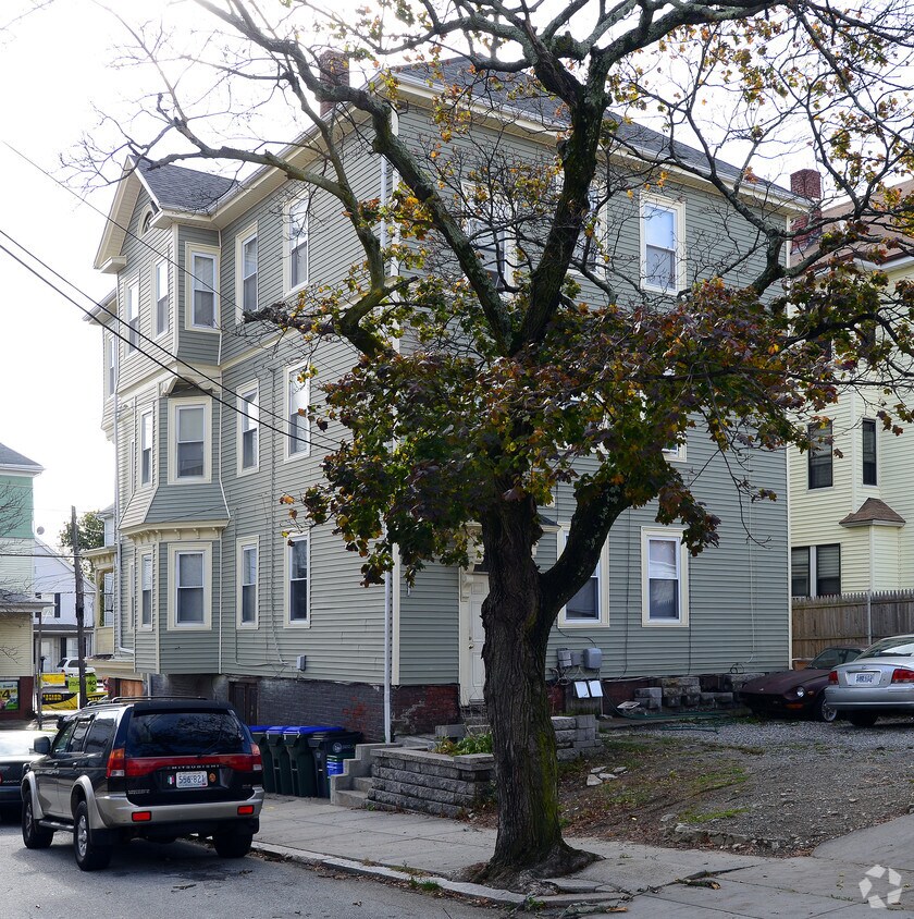 Foto del edificio - 919-921 Atwells Ave