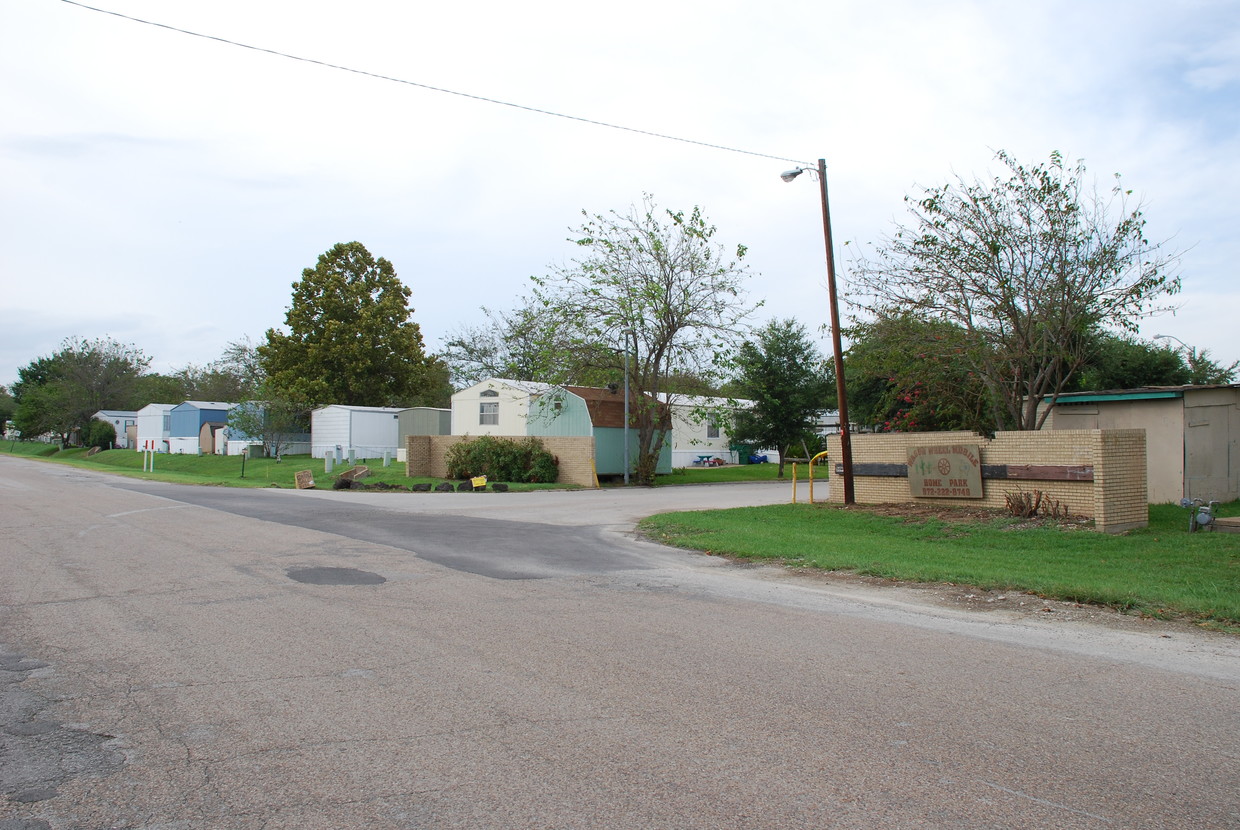 Primary Photo - Rock Creek Mobile Home Community