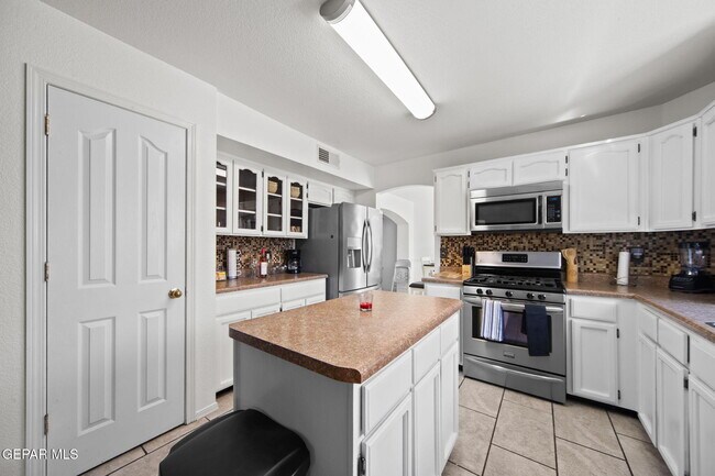 Building Photo - 14148 Patriot Point Dr