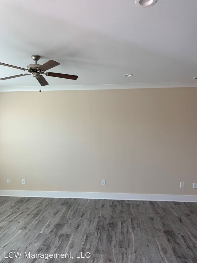 Foto del edificio - 3 br, 2.5 bath House - 1775 Welden Village...