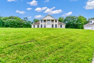 Building Photo - 1400 Slayden Wood Rd