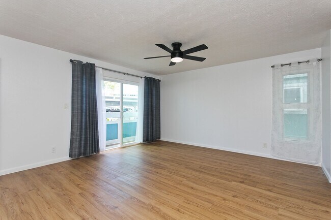 Foto del edificio - Available Now, Hokulani in Kailua, 1 Bedroom 1 Bath