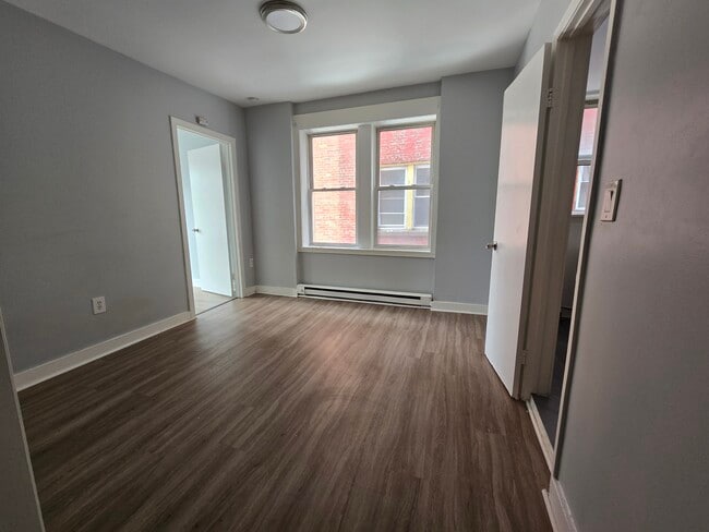 Building Photo - 25 Whittier St