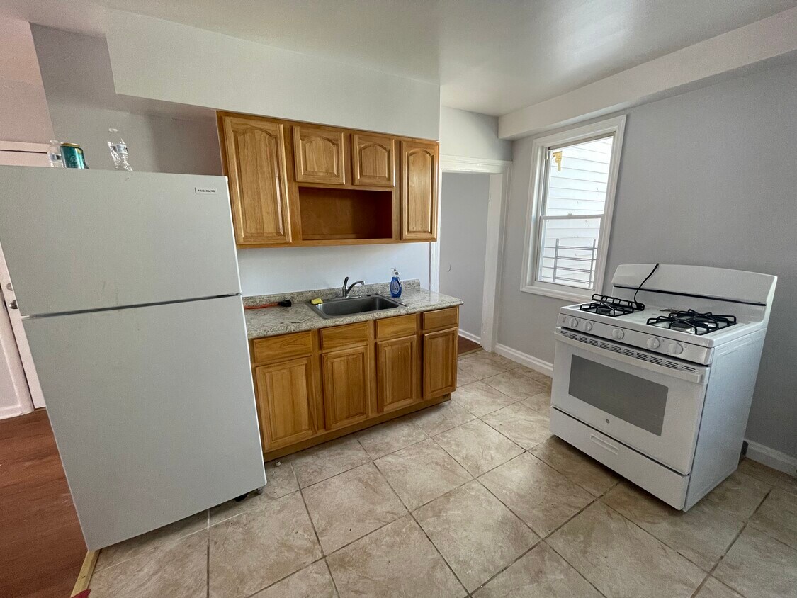 56 Jewett Ave Unit 3, Jersey City, NJ 07304 Apartments in Jersey City