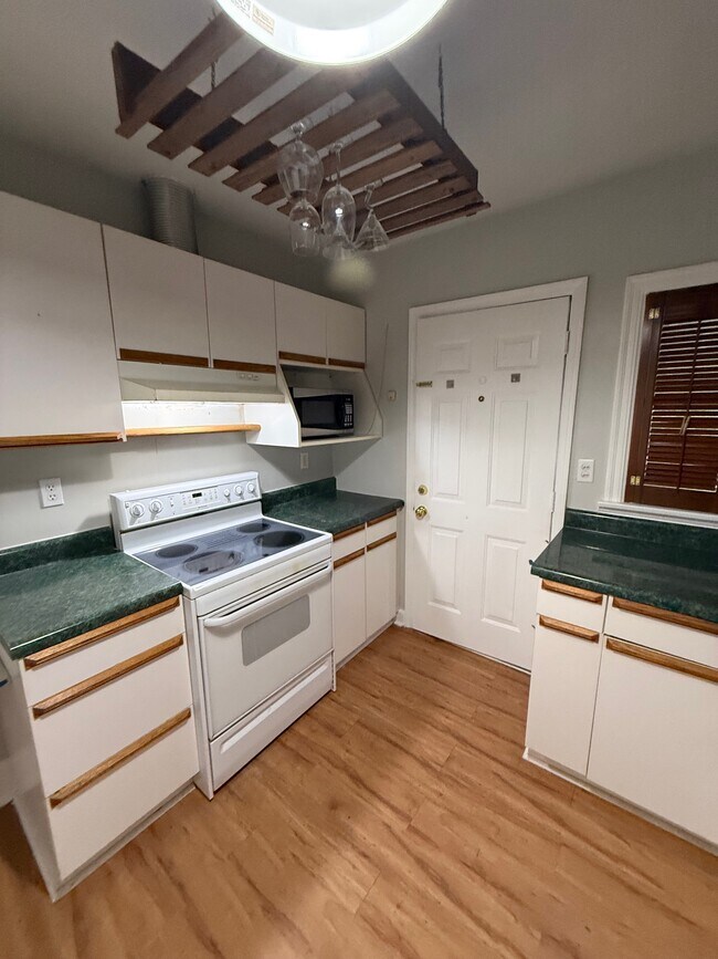 Foto del edificio - 3914 Herschel St