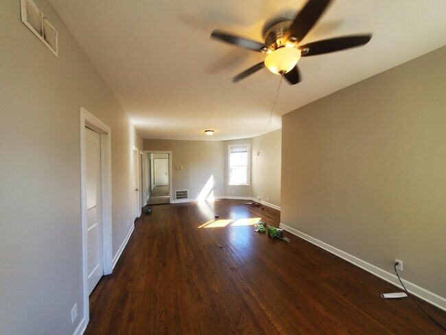 Building Photo - 2055 N Keystone Ave
