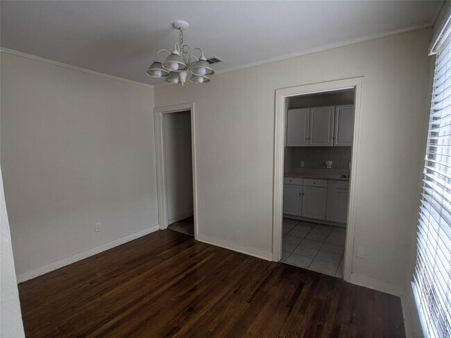 Foto del edificio - 3421 Westminster Ave