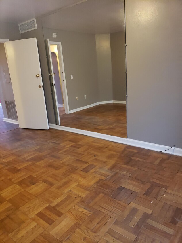 Building Photo - 2038 Auburn Ave