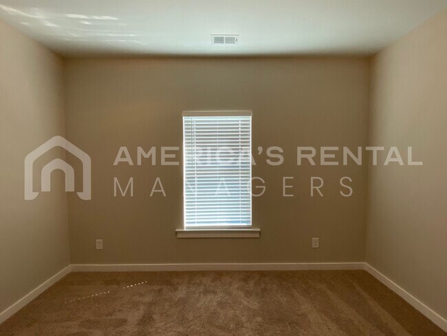 Foto del edificio - Home for Rent in Thorsby, AL!!! Sign a 13 ...
