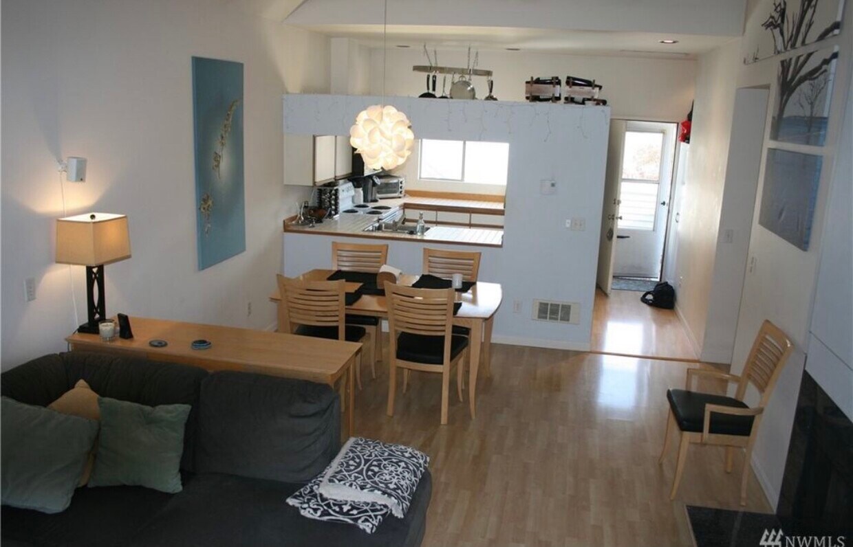 Foto principal - 406 4th Ave