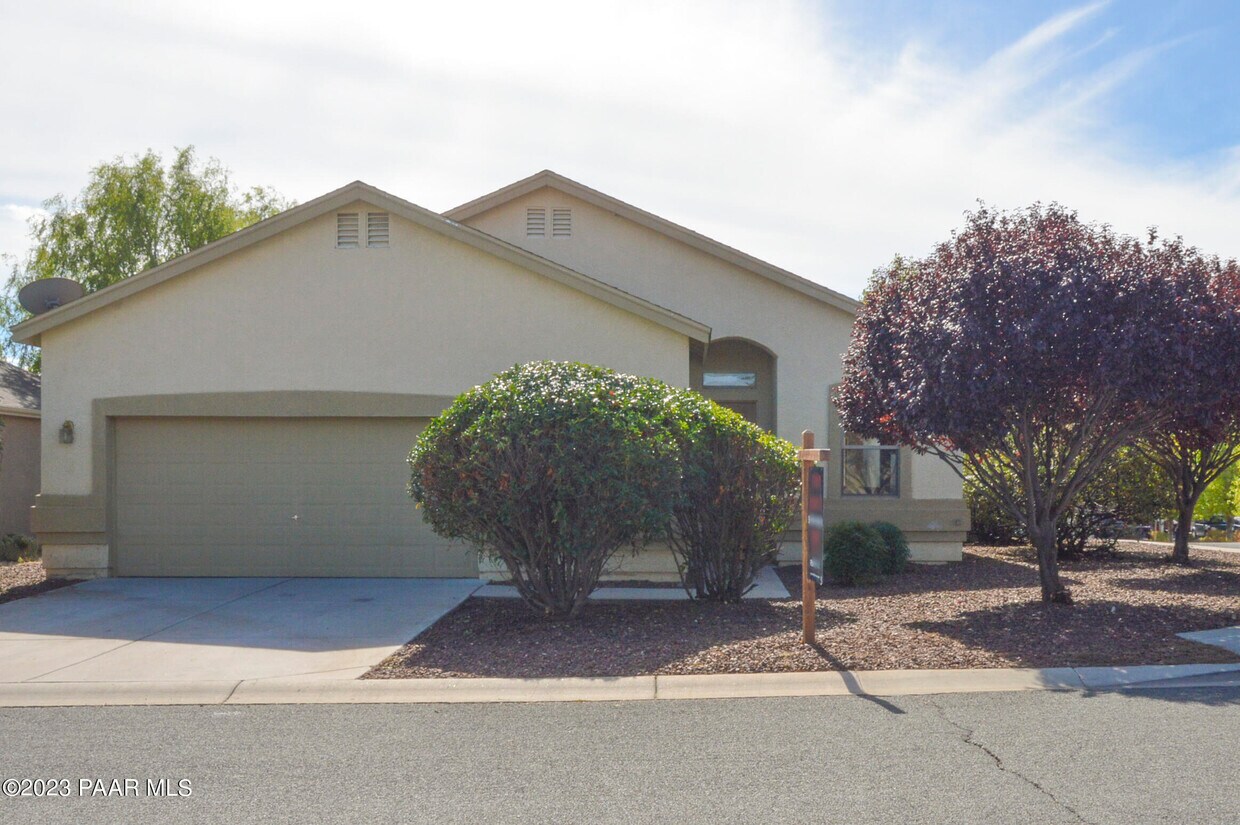 Primary Photo - 6753 E Voltaire Dr