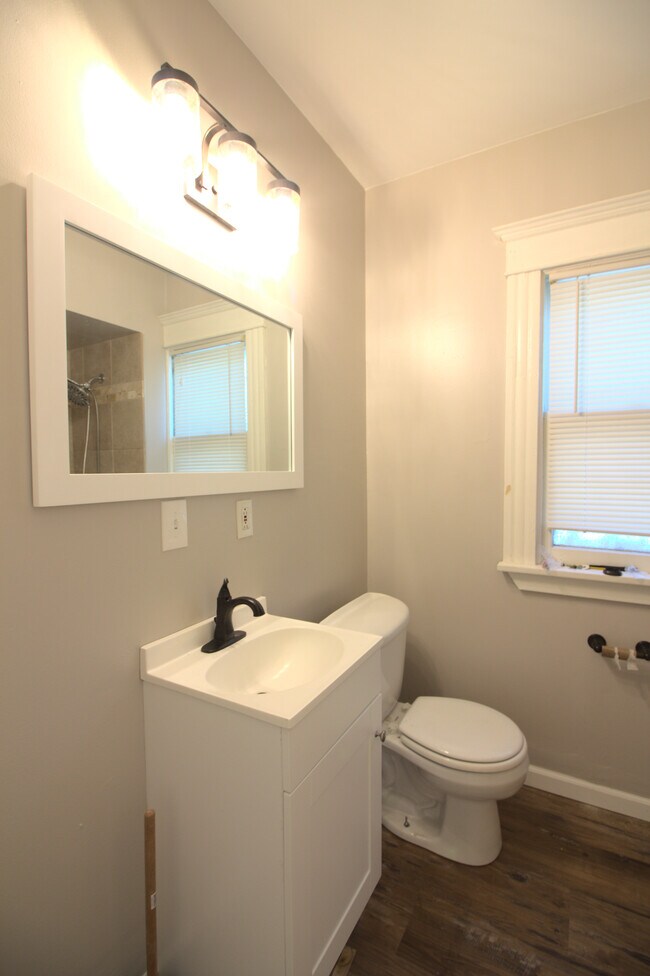 Building Photo - 77 Princeton Pl