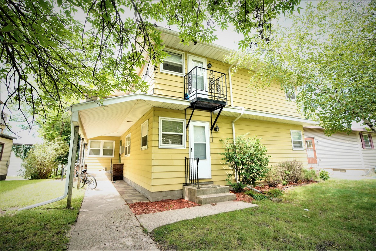 Foto principal - 120 11th St S