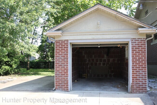 Building Photo - 3 br, 2 bath House - 835 S. Kickapoo