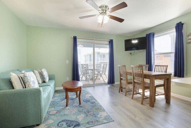 Foto del edificio - 608 Carolina Beach Ave S