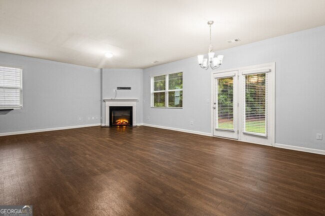 Foto del edificio - 5469 Waverly Dr