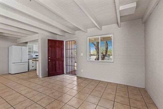 Foto del edificio - Charming central home