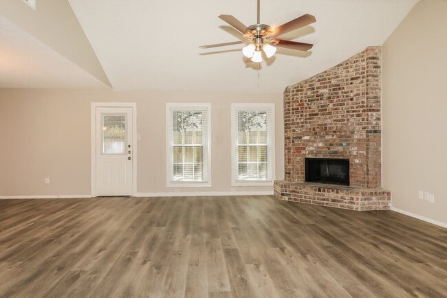 Foto del edificio - 4703 Owens Creek Ln