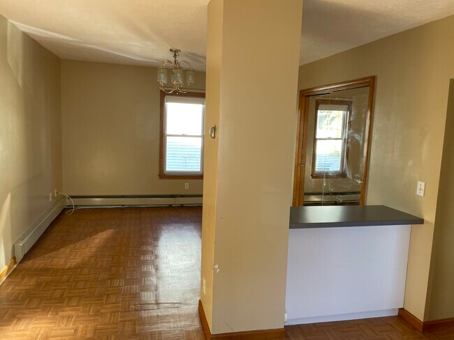 Living - 13 Shepherd St