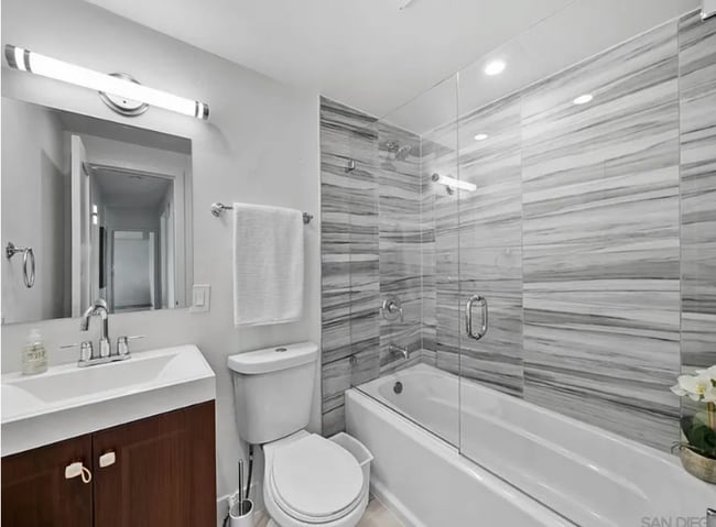 Foto del edificio - 744 Oneonta Ave