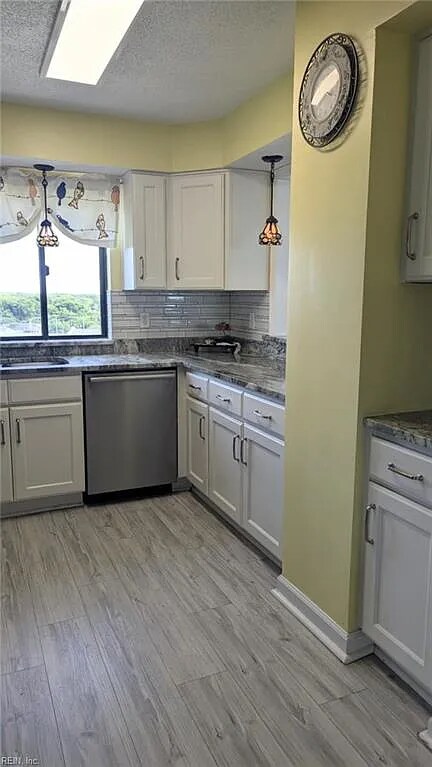 Foto del edificio - 7501 River Rd