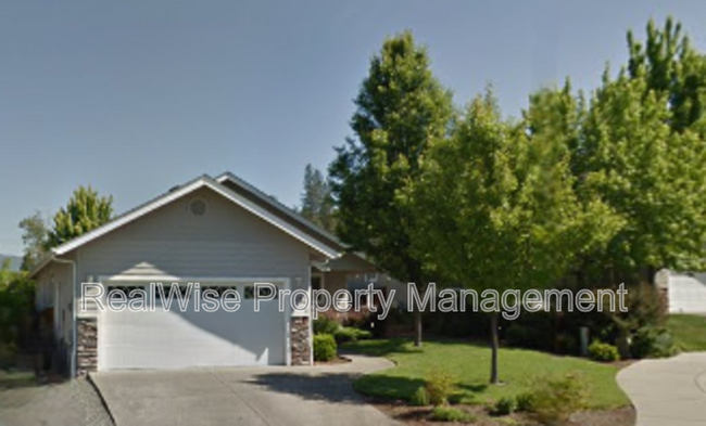Building Photo - 126 Aztec Ct