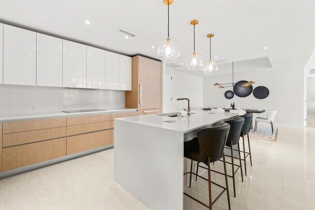 Foto del edificio - 3100 N Ocean Dr