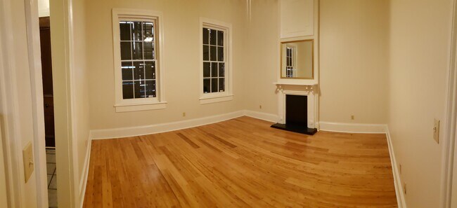 Foto del edificio - 1015 St Ann St.