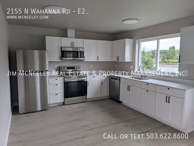 Building Photo - 2155 N Wahanna Rd