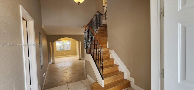 Building Photo - 3541 SW 170th Ave
