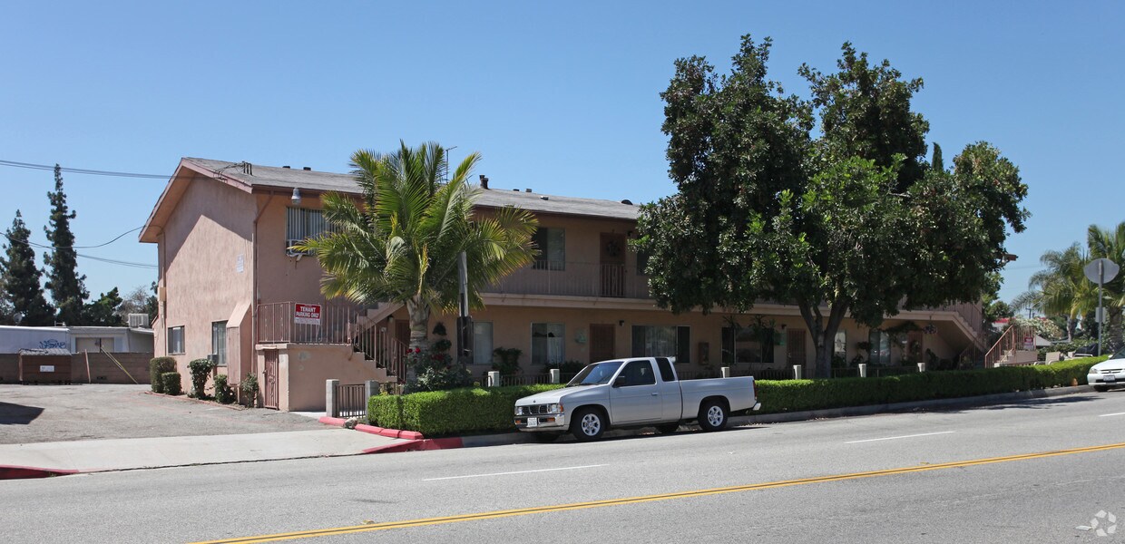 Building Photo - 9822 Loftus Dr
