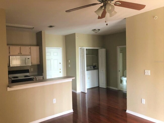 Foto del edificio - 5471 Vineland Rd
