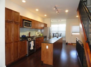 Building Photo - 2813 S Columbian Way