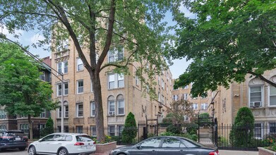 Building Photo - 846 W Ainslie St