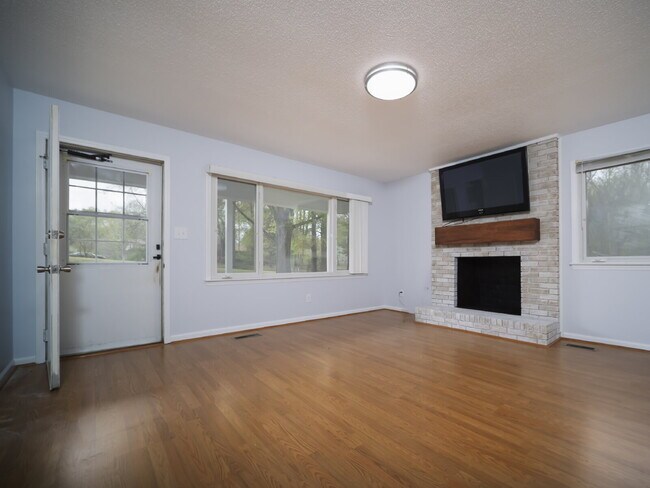 Foto del edificio - 102 McCall St